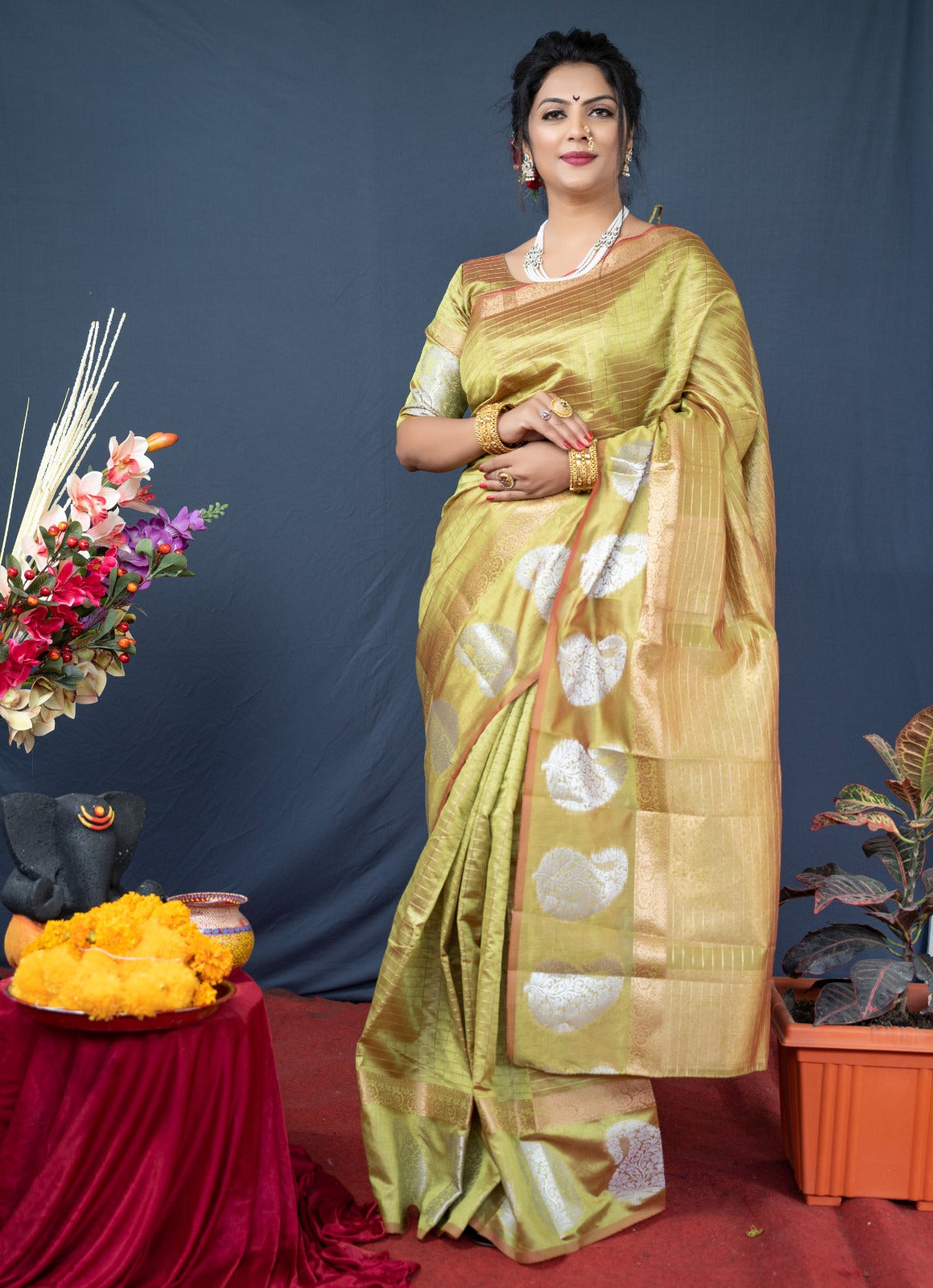 soft Silk With gold and silver jar